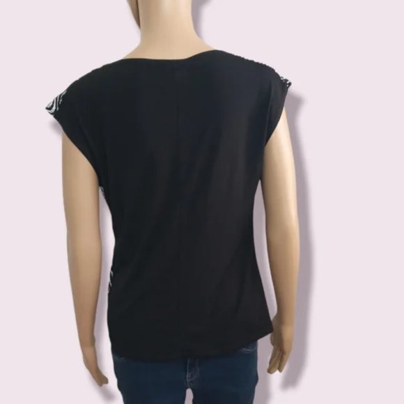 Patterned Black & White Ahuva Collection Top Sz Medium - Picture 4 of 8